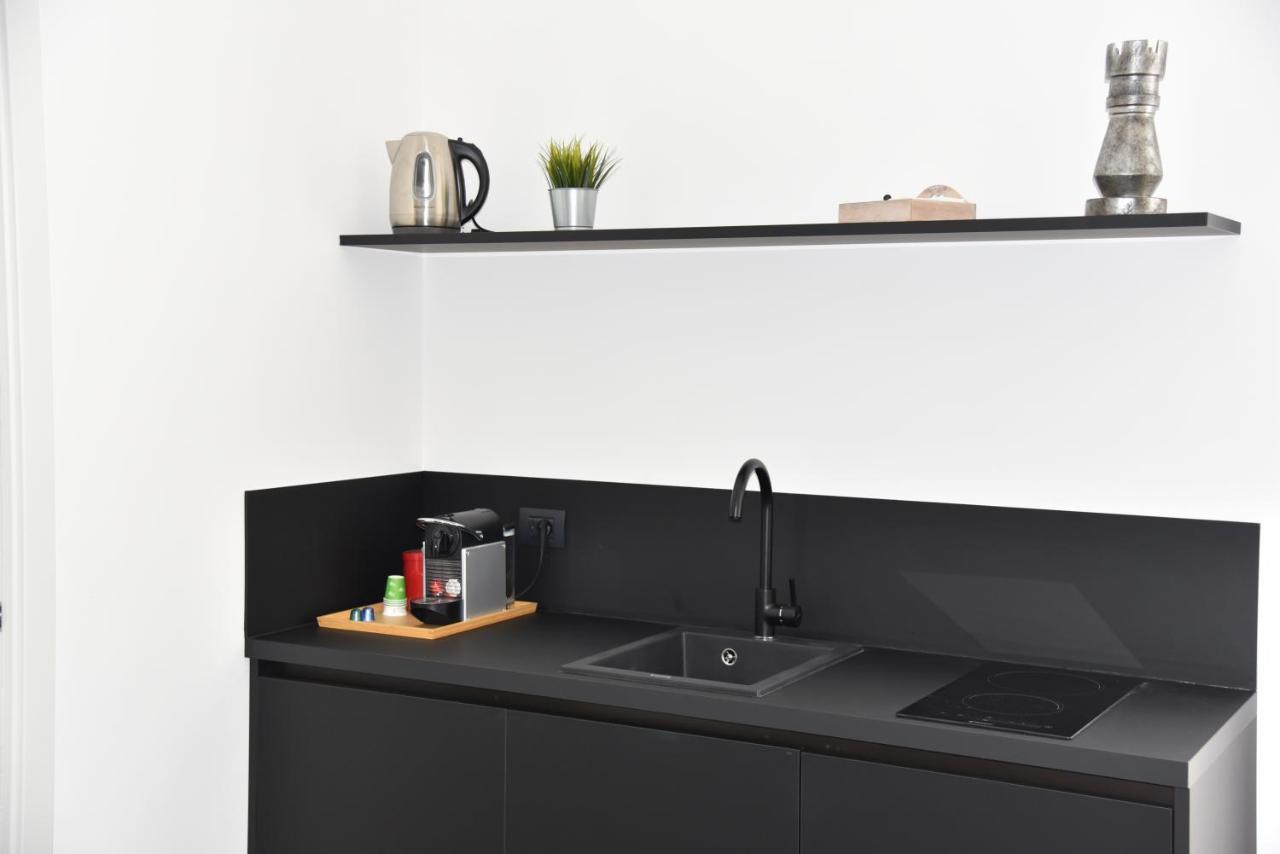 Gl Rooms And Apartments Бари Экстерьер фото