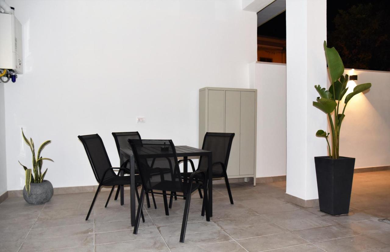Gl Rooms And Apartments Бари Экстерьер фото